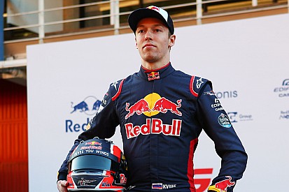 Kvyat: "2016 me ha cambiado mucho; quiero dar lo mejor este año"