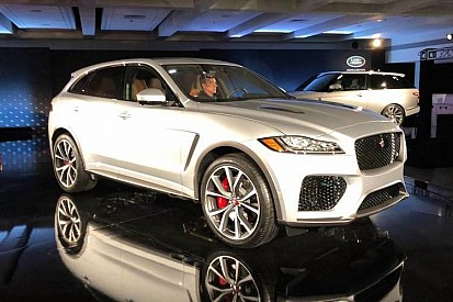 Jaguar F-Pace SVR exala esportividade com motor V8