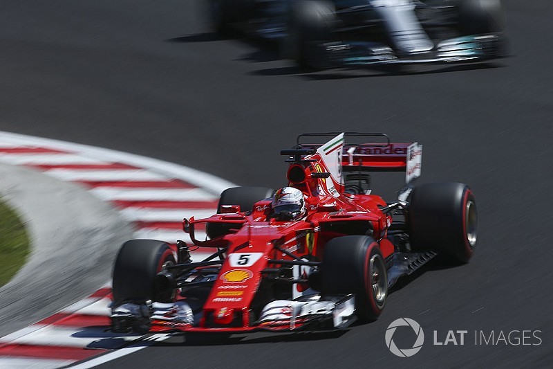 Mercedes dice que el resurgimiento de Ferrari