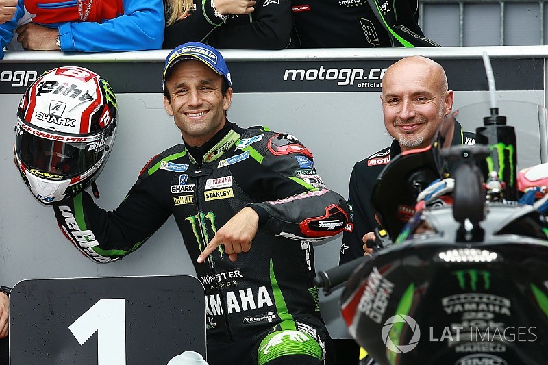 Zarco: “Decidí quedarme en pista, respirar y atacar al final. Salió bien”