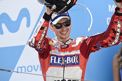 Chefão da MotoGP vê Lorenzo na luta por título de 2018