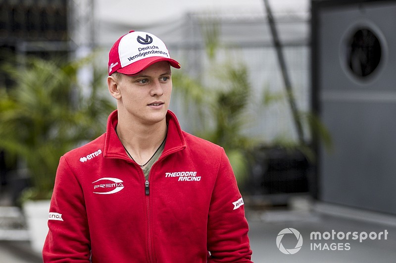 Schumacher fará demonstração em carro da Mercedes no DTM