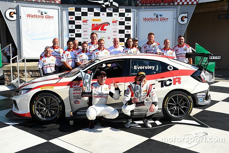 Eversley, primo Campione sulla nuova Honda TCR: