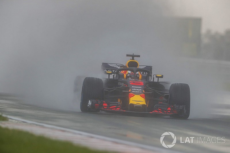 Ricciardo blames bad luck for early qualifying exit