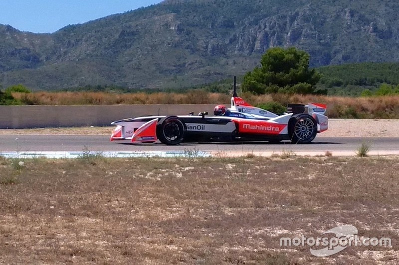 Tiago Monteiro testet Formel-E-Auto von Mahindra