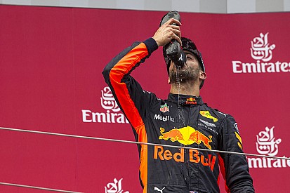 Ricciardo: "Esperábamos que Hamilton remontara más rápido"