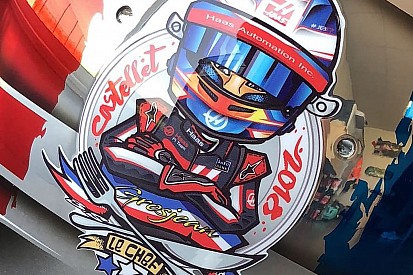 Grosjean „franciás” sisakkal készül a hazai nagydíjára