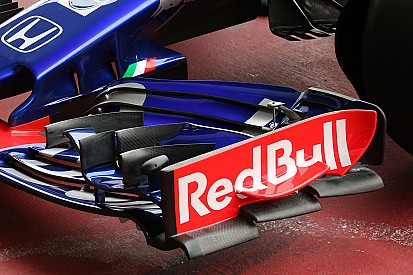 Технический анализ: необычное переднее крыло Toro Rosso