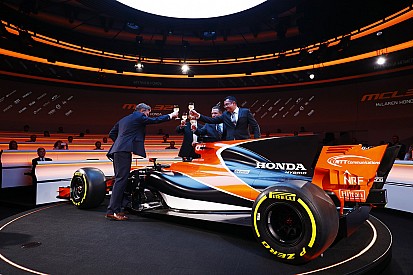 В Mercedes согласились помочь Honda доработать мотор