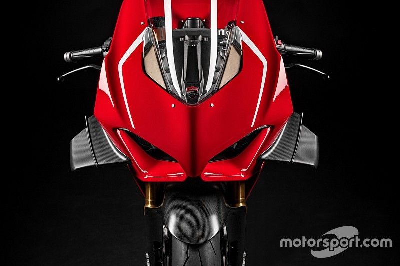 La Panigale V4, ou l'arrivée des ailerons en Superbike