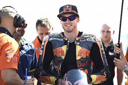 Smith: KTM 2018 announcement solves "awkward situation"