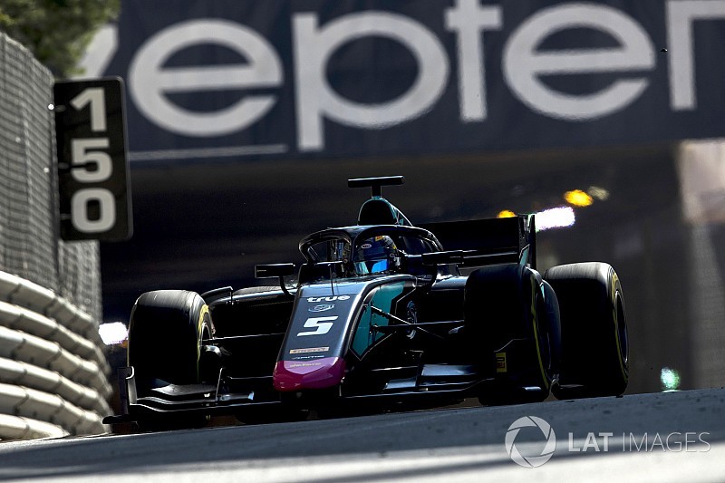 Albon se llevó la pole por diez milésimas en la F2