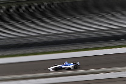 Rahal: IndyCar handles “like you’re on ice and then you hit a curb”