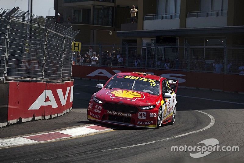 Newcastle Supercars: McLaughlin wins Race 1, disaster for Whincup