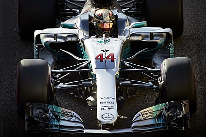 Hamilton a bajnoki szereplését kockáztatja ezzel