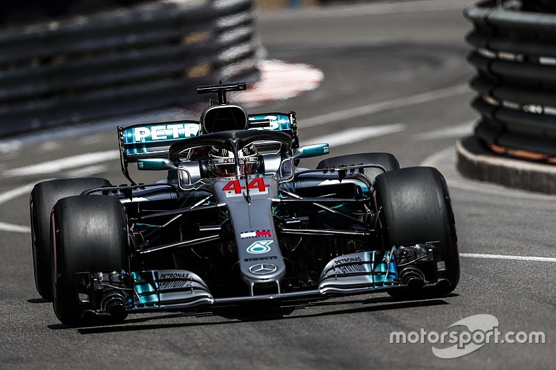 Hamilton: Ricciardo'yu yenmem mümkün değildi