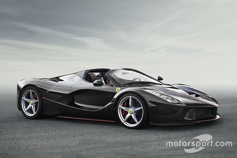 Video: Sebastian Vettel verkent het verleden in LaFerrari Aperta