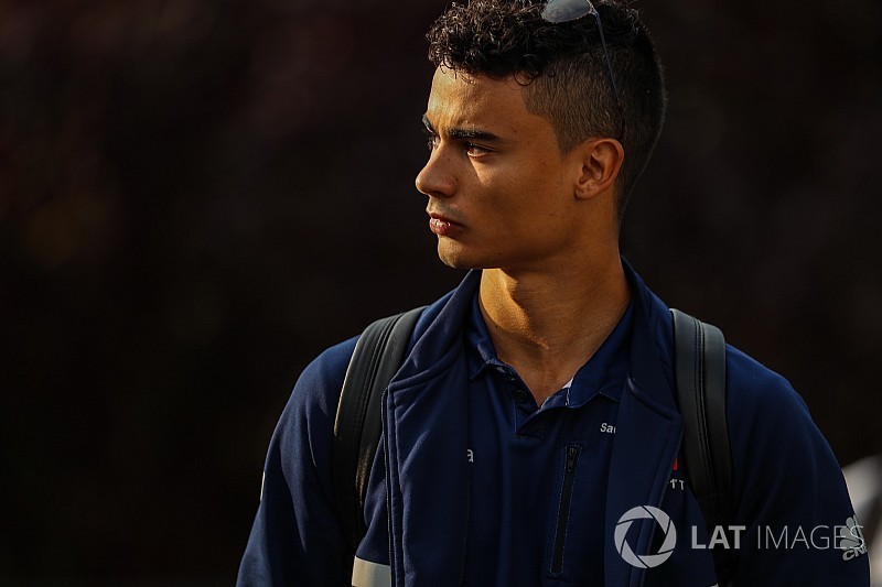 Wehrlein tiene oferta para ser reserva de Mercedes, dice Wolff