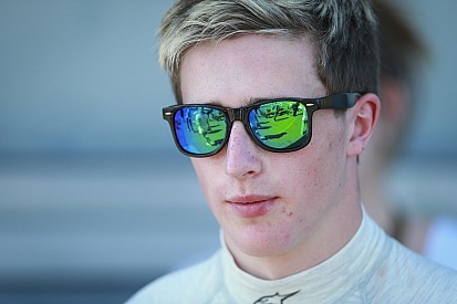 Eriksson voert Motopark 1-2-3-4 aan op testdag 1 EK F3