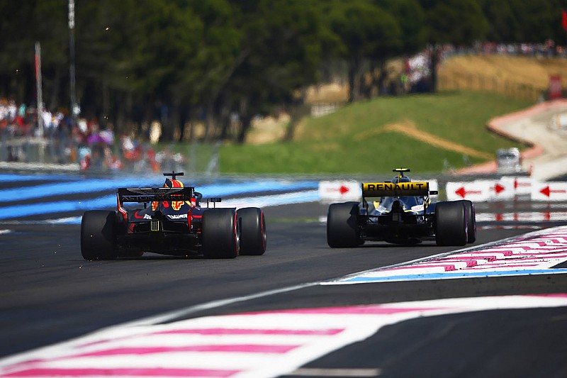 Sainz, Renault'nun yarış temposundan memnun