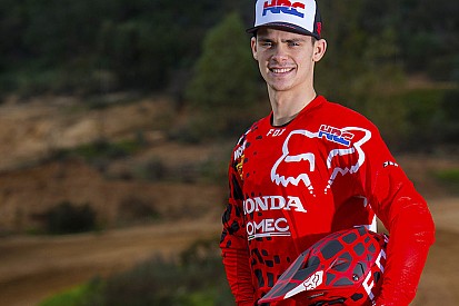 Cedera bahu, Gajser absen di MXGP Perancis