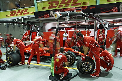 A Ferrari már keményen dolgozik Szingapúrban