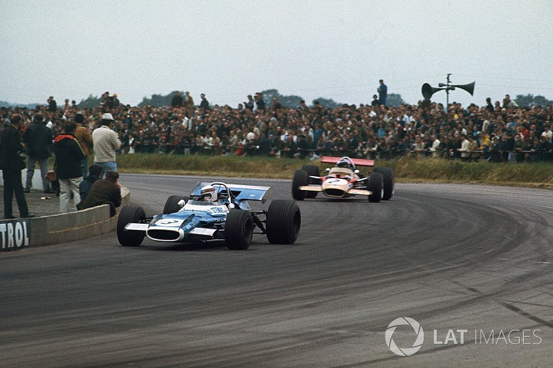 Jackie Stewart manejará un auto de F1 en el GP de Gran Bretaña