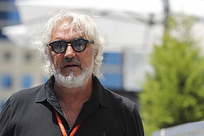 Briatore: Ferrari şampiyonluğu pilotları yüzünden kaybetti!