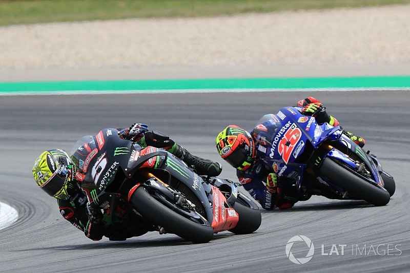 Coba tiru gaya Zarco, Vinales justru kesulitan