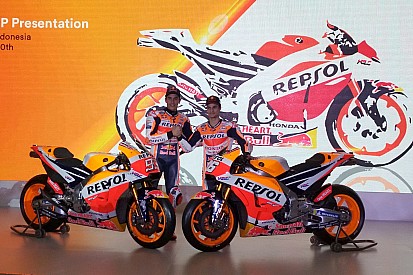 Honda представила байк MotoGP 2018 року
