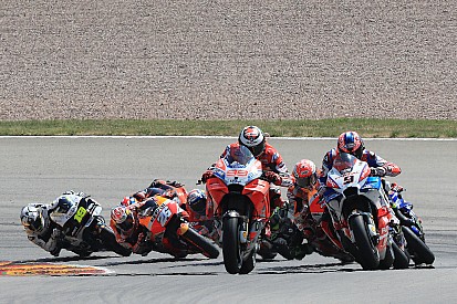 Petrucci coba ikuti start kilat Lorenzo