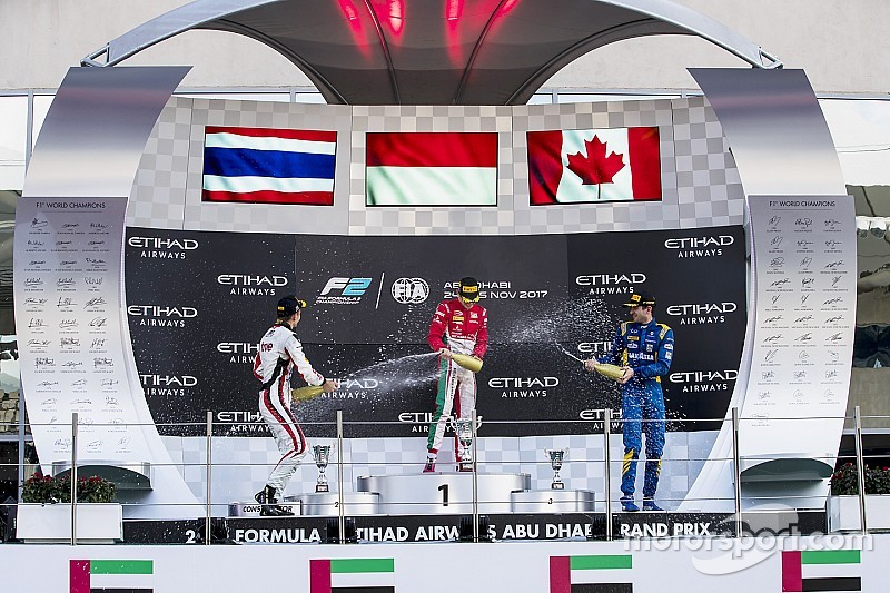 Leclerc supera a Albon en el final para vencer en la F2