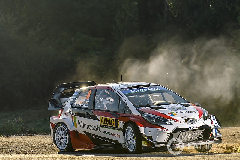 WRC Duitsland: Tanak leidt na eerste dag, olielek deert Neuville niet