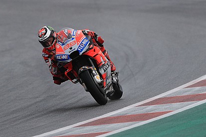 Lorenzo: "La Honda è forte sotto la pioggia, ma nel mio stato di forma attuale posso vincere anche io"