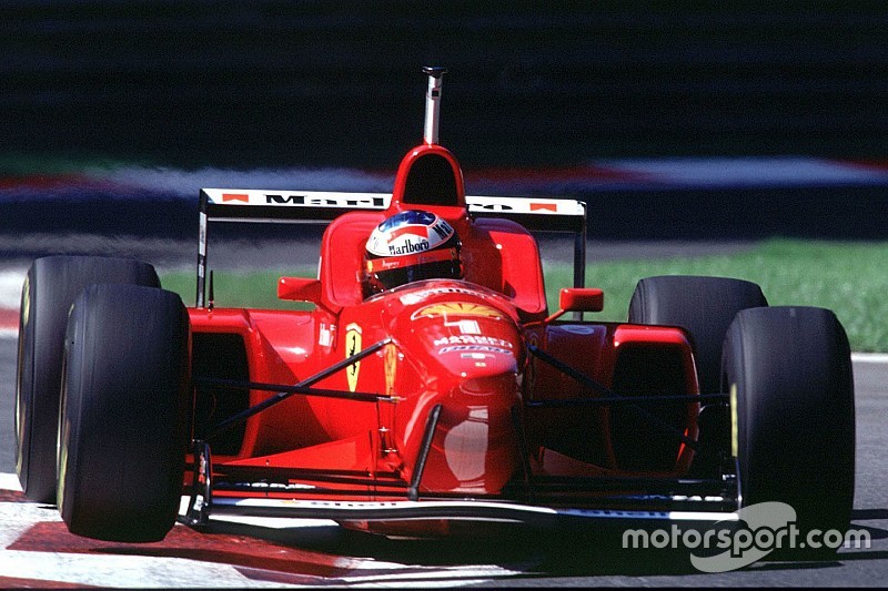 Nagyon erős Ferrari-terepre tévedt az F1: Hamilton beállíthatja Schumacher rekordját