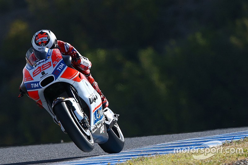 Trek favorit, Lorenzo nyaman melibas Jerez