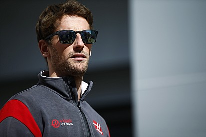 Una moneda al aire dejó a Grosjean sin las mejoras de Haas