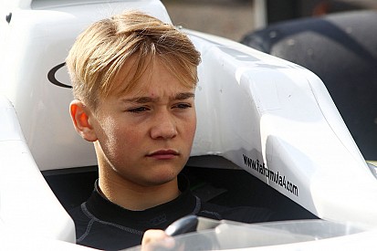 Monger loses both lower legs after Donington F4 crash