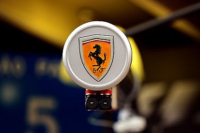 Em luto, Ferrari é liberada de coletivas na Hungria