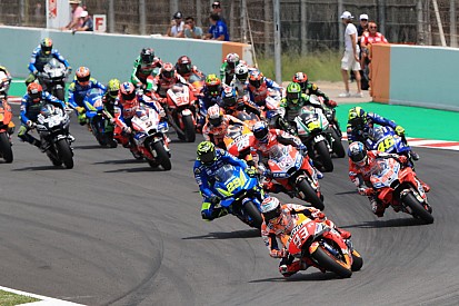 Vídeo: La explosiva salida de Iannone en el GP de Catalunya