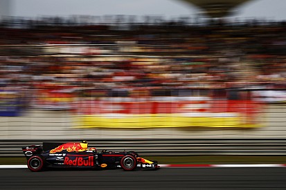 Red Bull se encomienda a la lluvia en China