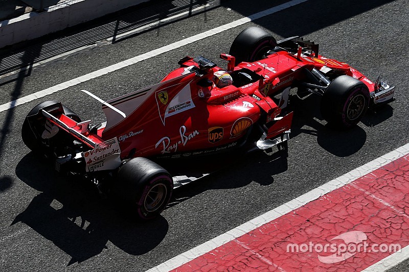Ferrari и Red Bull синхронно провели симуляцию гонки
