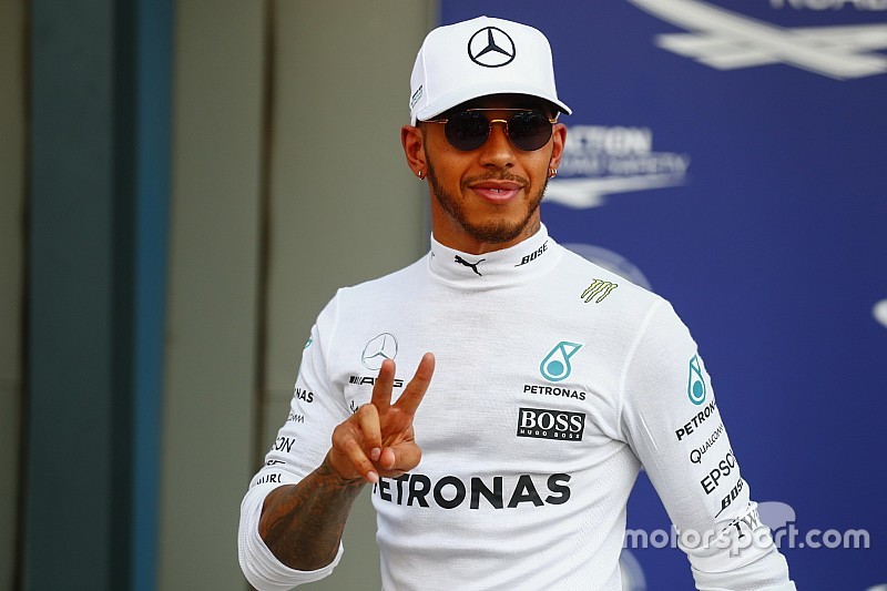 Wolff dice que Hamilton es más fuerte que nunca