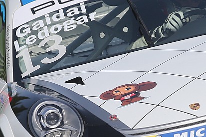 Čeburaška: il portafortuna dello Tsunami RT – Centro Porsche Padova