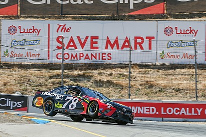 Труэкс выиграл гонку NASCAR в Сономе, обхитрив главного соперника при помощи радиопереговоров