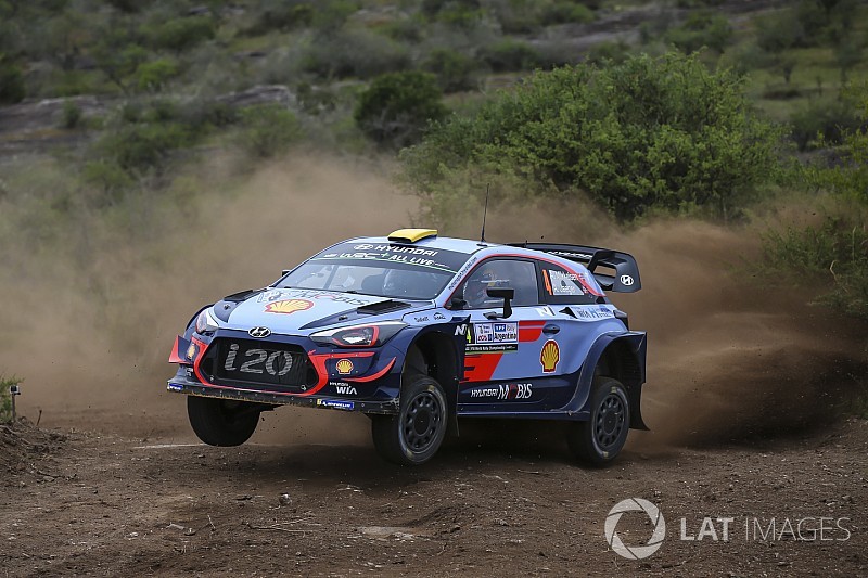 WRC Arjantin: Mikkelsen, Tanak'ın önünde lider!