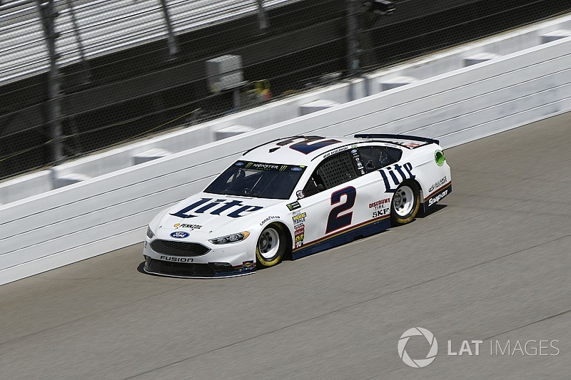Keselowski lidera la práctica final en Michigan con Suárez en 20º