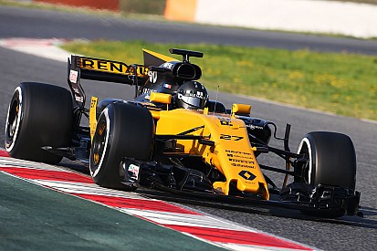 FIA заставила Renault изменить заднее крыло