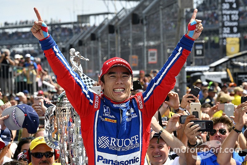 Indy 500: Sato juara di balapan yang berat untuk Honda