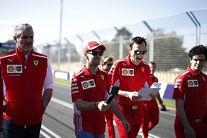 Lauda szerint a Ferrarin nagyobb a nyomás, mert rég nem nyertek bajnokságot